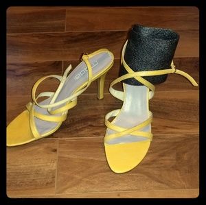 Moda Spana Carney Yellow Snake Sandals